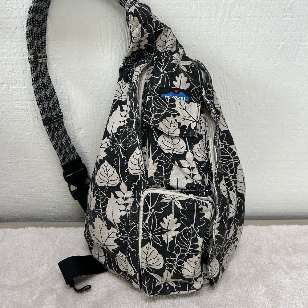 KAVU Sling Back Rope Bag Canvas Black Ivory Ink Leaf Crossbody Bag Backpack EUC